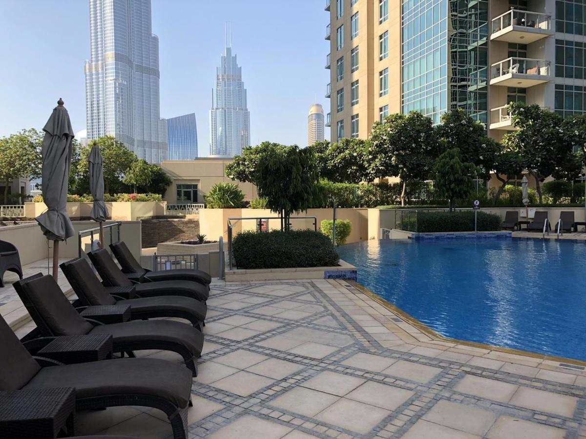 Elite Royal Apartment - Full Burj Khalifa & Fountain View - Palace Dubai Bagian luar foto